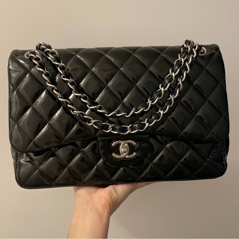 Classic Jumbo Chanel Double Flap